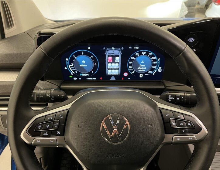 Volkswagen Caravelle 18