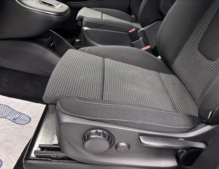 Mercedes-Benz Třídy V Kombi 2,0 l 174 kw