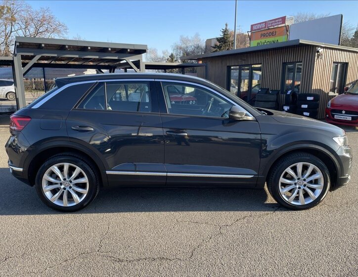 Volkswagen T-Roc SUV 2,0 l 110 kw
