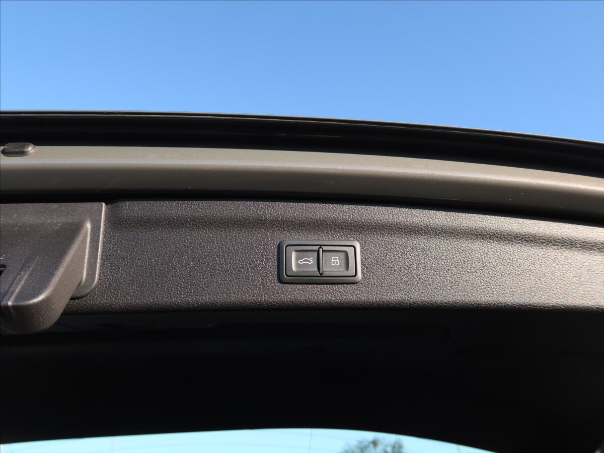 Audi Q3 SUV / Terénní 2,0 l 110 kw