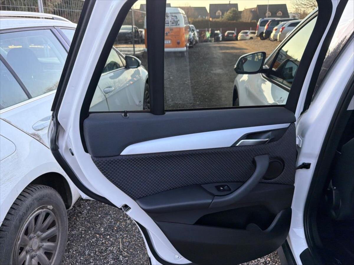 BMW X1 Kombi 2,0 l 141 kw