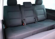 Volkswagen Multivan 14