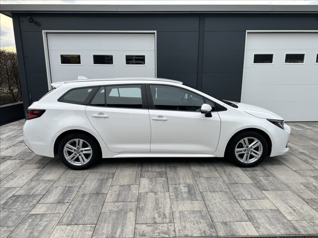 Toyota Corolla Kombi 1,2 l 85 kw