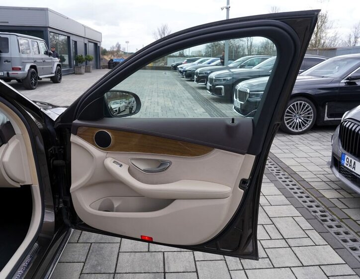 Mercedes-Benz Třídy C Sedan / Limuzína 1,6 l 115 kw
