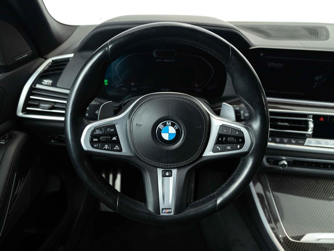 BMW X5 SUV / Terénní 4,4 l 390 kw