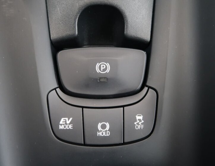 Toyota C-HR SUV / Terénní 1,8 l 72 kw