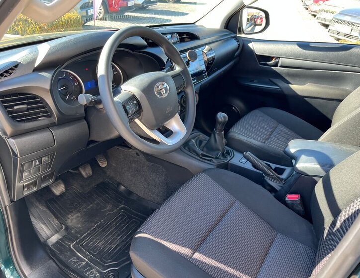 Toyota Hilux Pick-up 2,4 l 110 kw