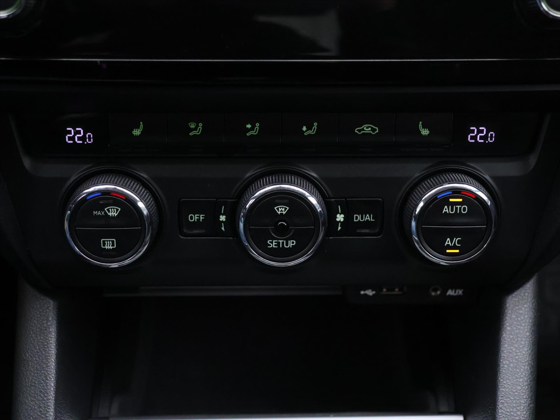 Škoda Octavia Sedan / Limuzína 2,0 l 110 kw