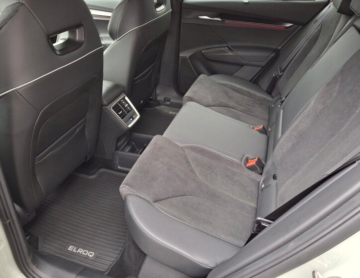 Škoda Elroq 7