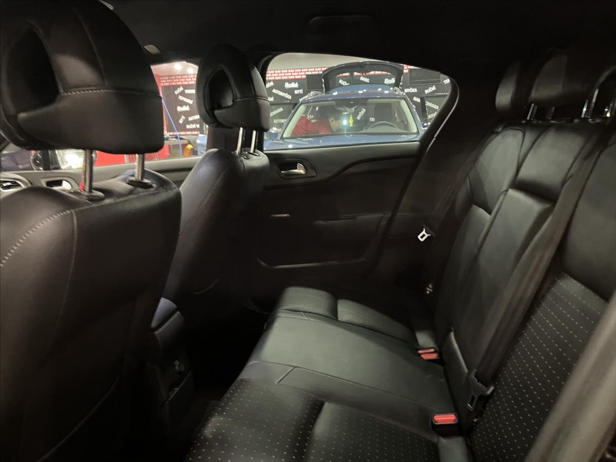 Citroën DS4 Hatchback 1,6 l 147 kw