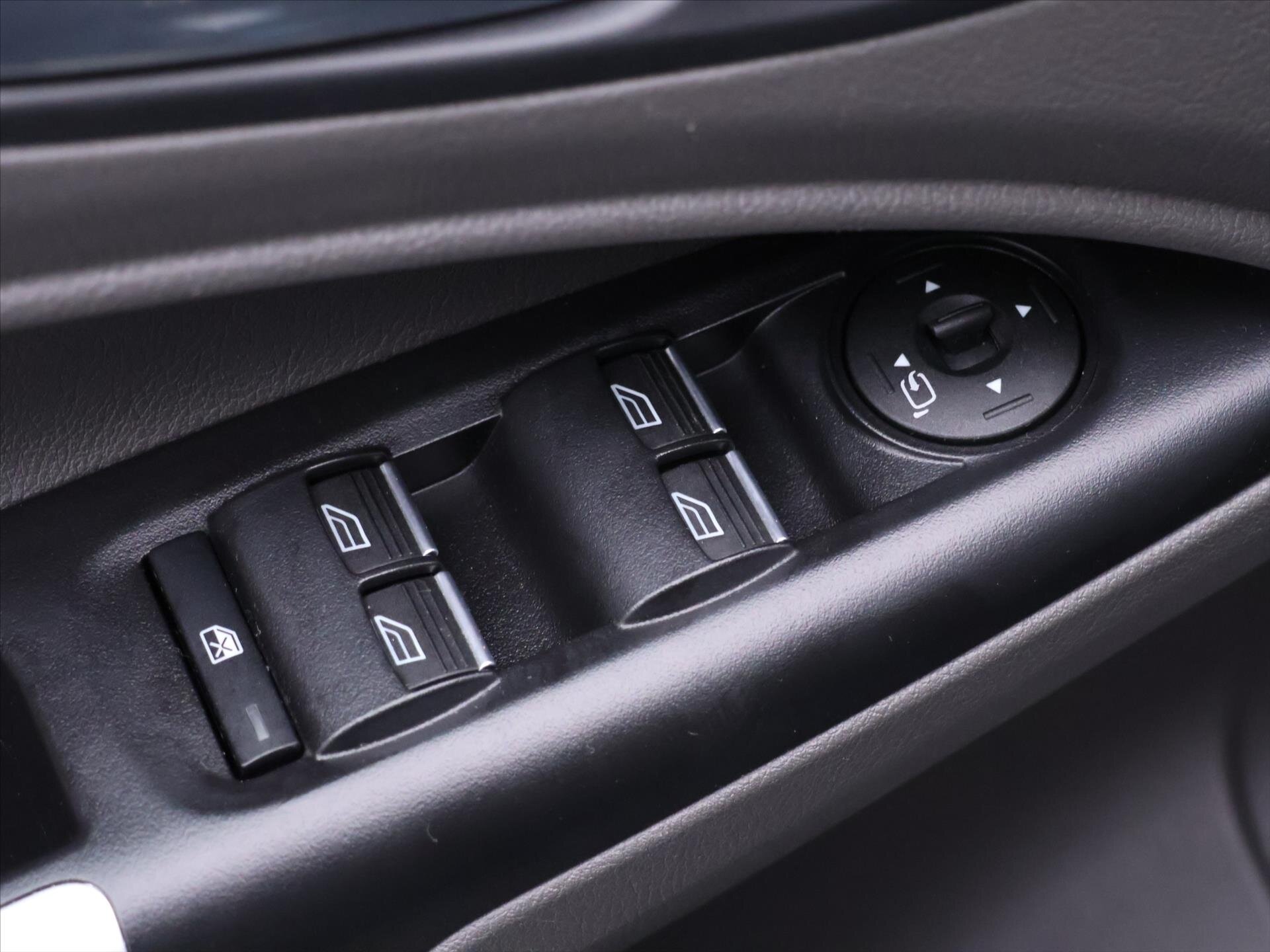 Ford Tourneo Connect MPV 1,5 l 88 kw