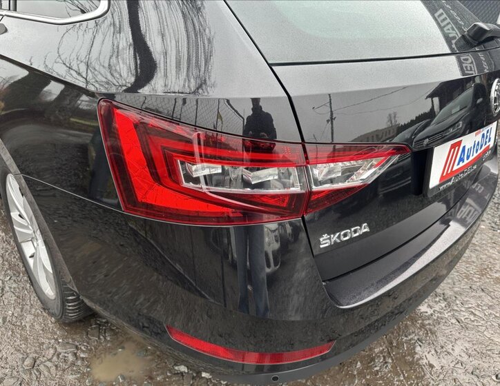 Škoda Superb Kombi 2,0 l 140 kw