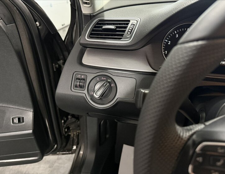 Volkswagen Passat Kombi 1,4 l 90 kw