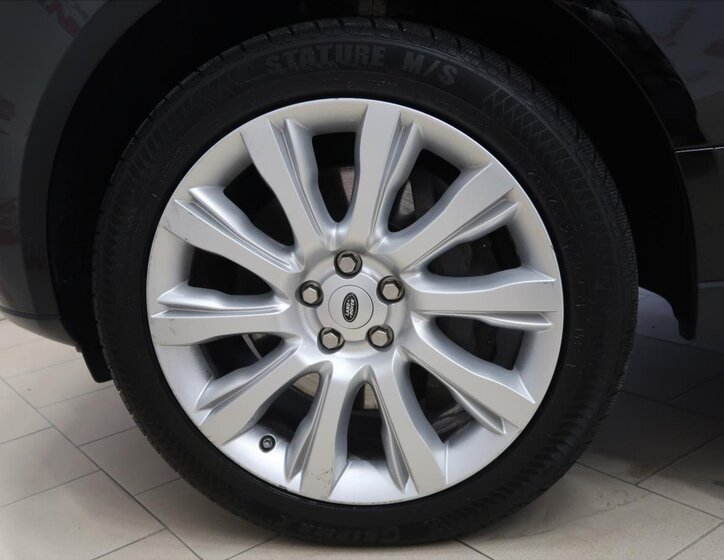 Land Rover Range Rover SUV / Terénní 4,4 l 250 kw