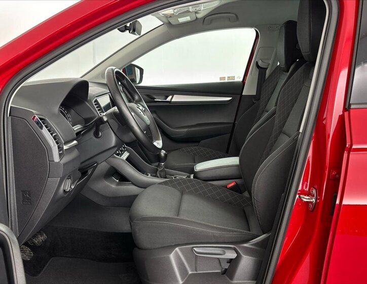 Škoda Karoq SUV / Terénní 2,0 l 85 kw