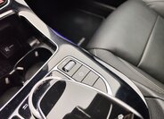 Mercedes-Benz Třídy E Sedan 3,0 l 190 kw