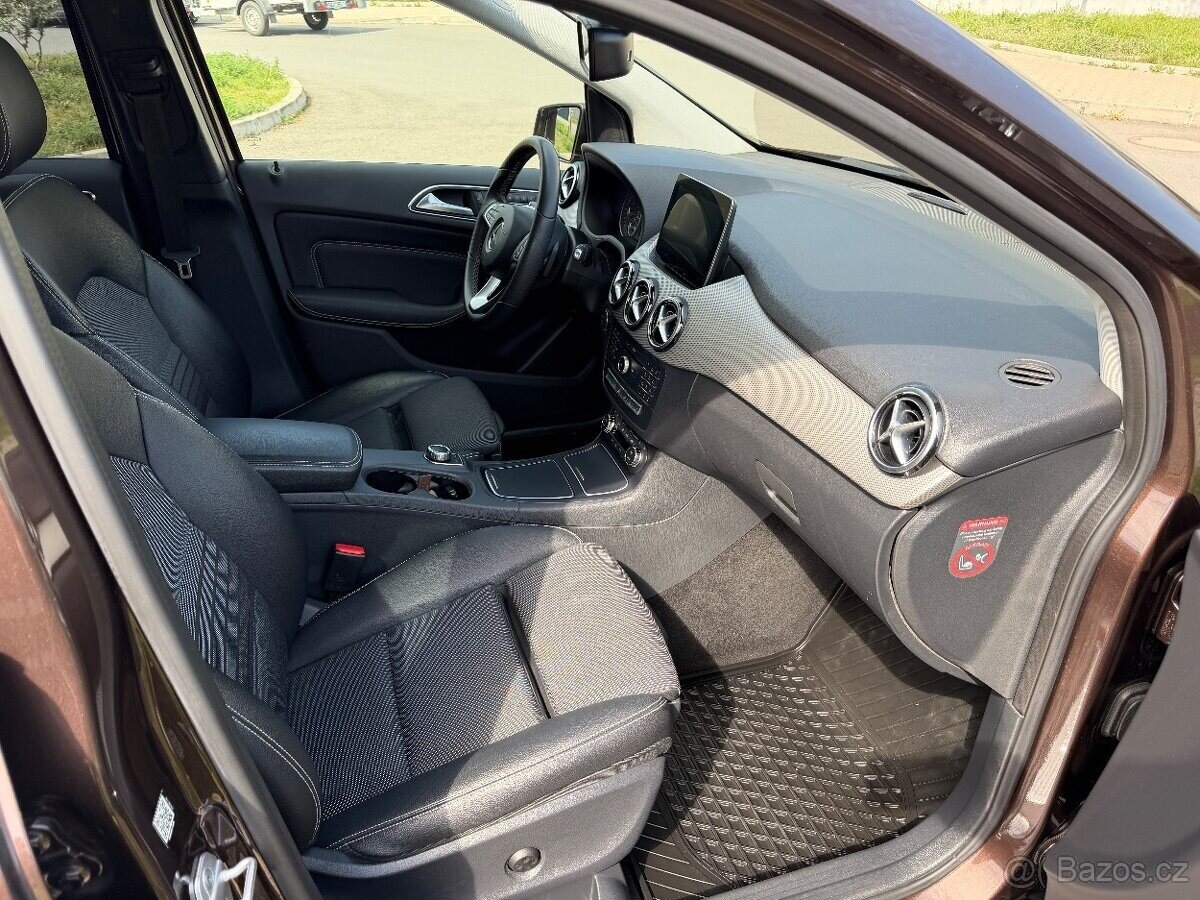 Mercedes-Benz Třídy B Kombi 0,0 130 kw
