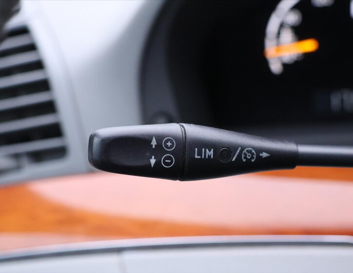 Mercedes-Benz Třídy S Sedan / Limuzína 3,2 l 150 kw