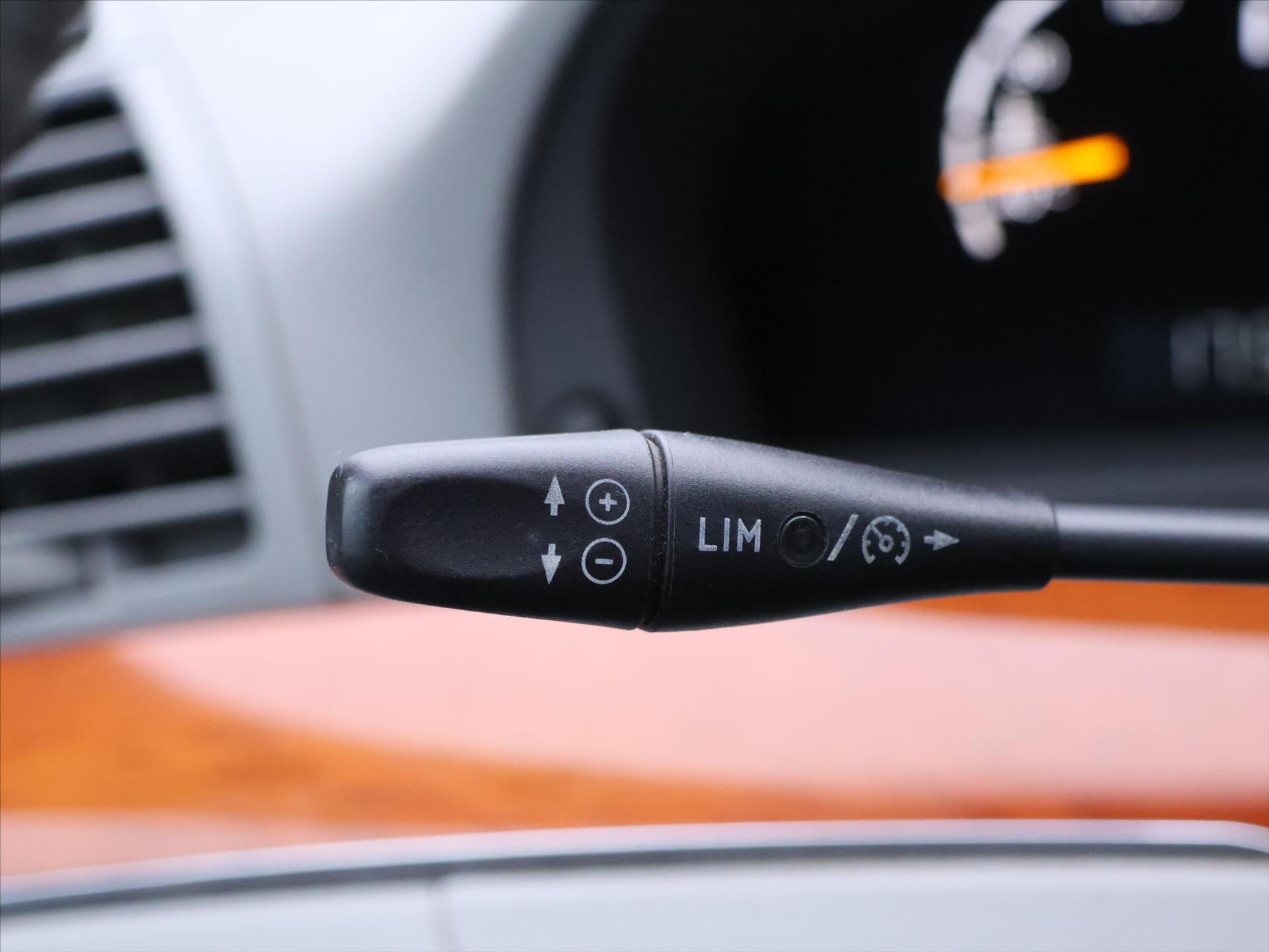 Mercedes-Benz Třídy S Sedan / Limuzína 3,2 l 150 kw