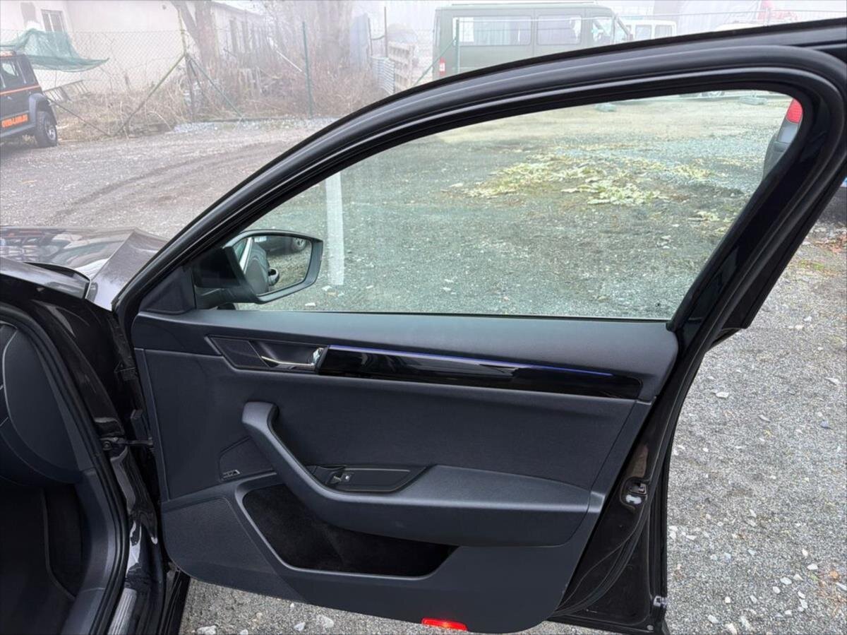 Škoda Superb Sedan 2,0 l 140 kw