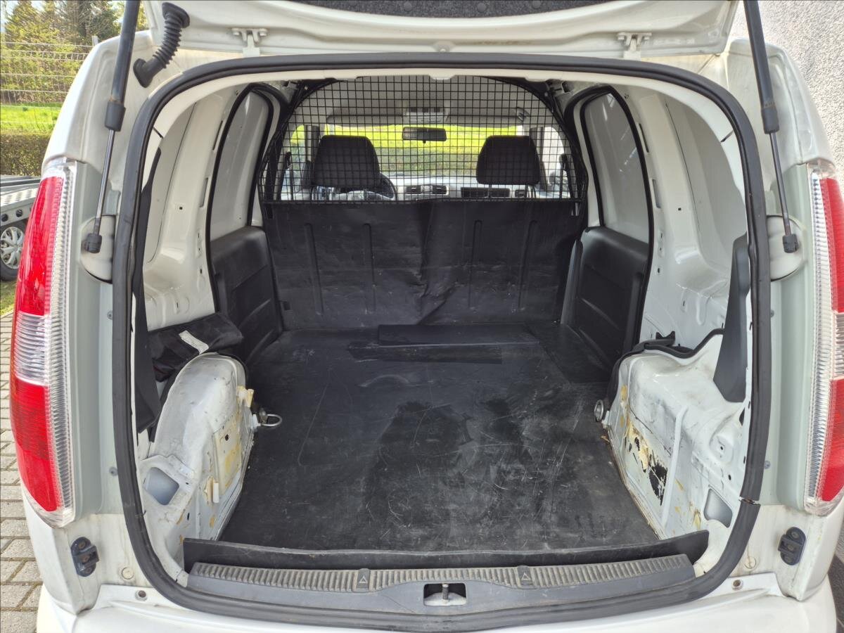 Škoda Praktik Skříň 1,6 l 66 kw