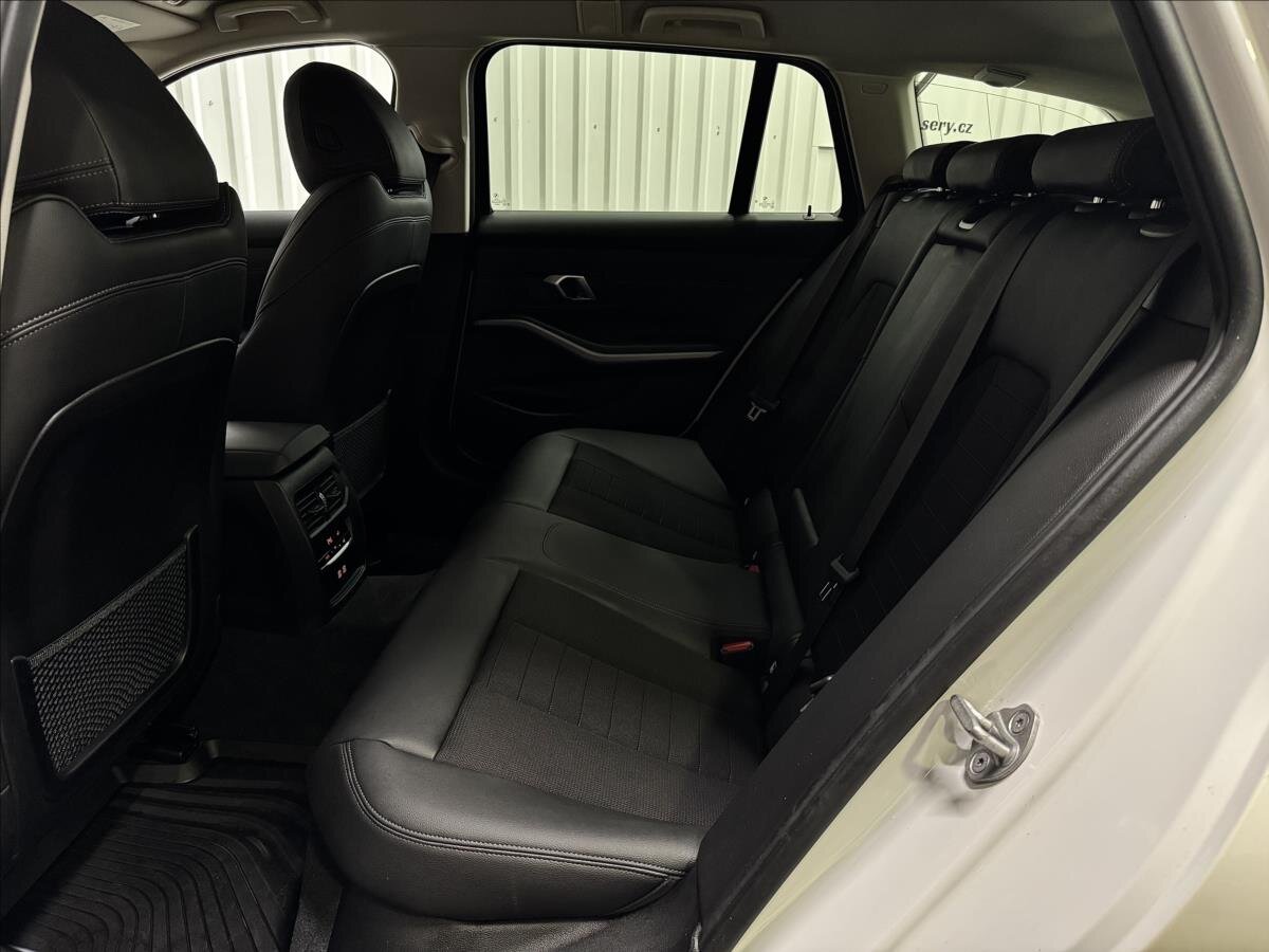 BMW Řada 3 Kombi 2,0 l 215 kw