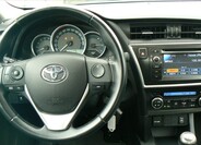 Toyota Auris 12
