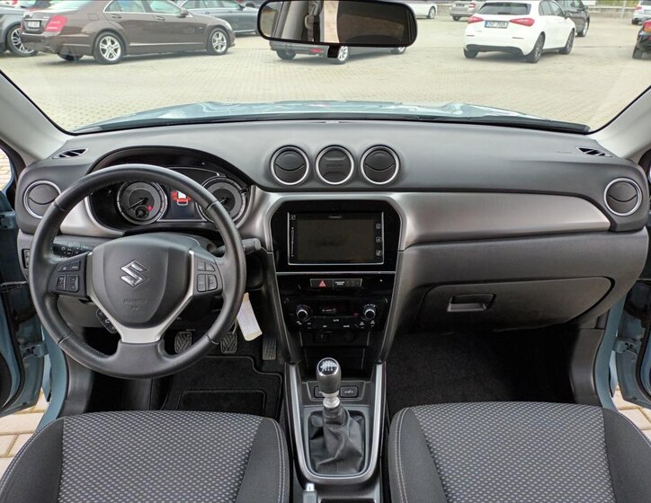 Suzuki Vitara SUV 1,4 l 103 kw