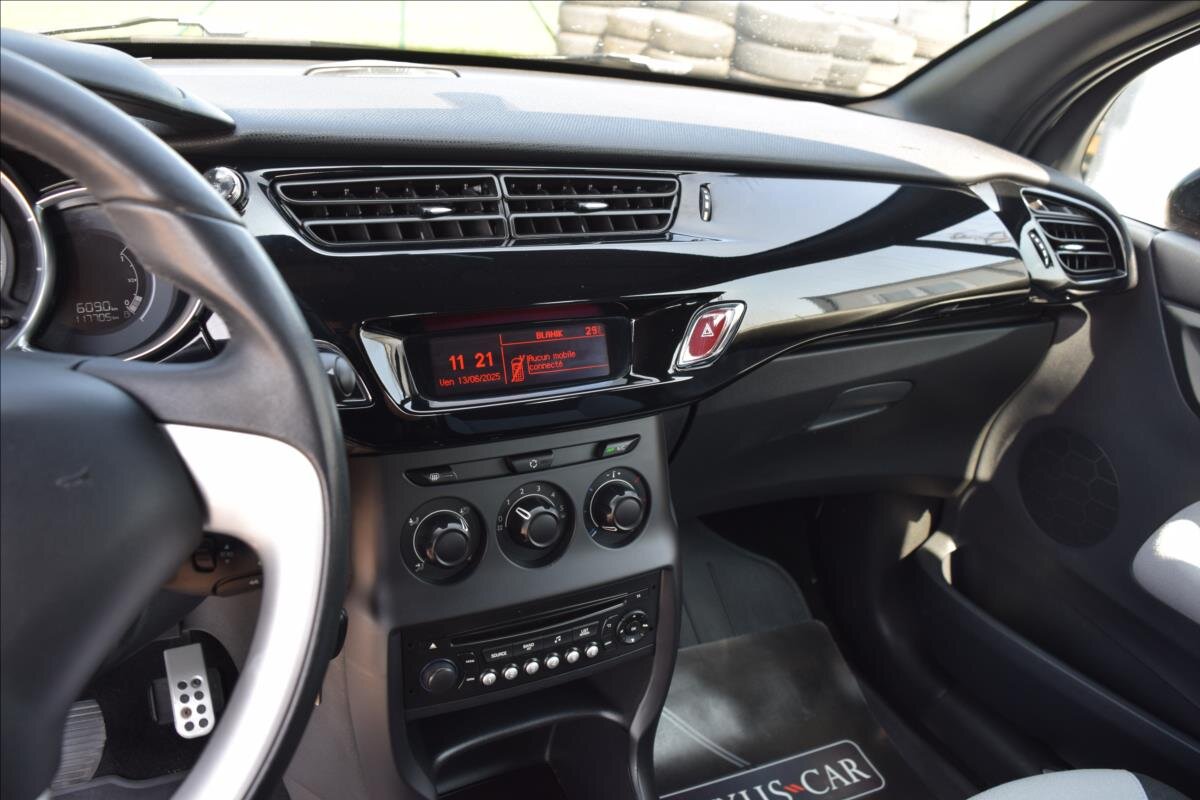 Citroën DS3 Hatchback 1,2 l 60 kw