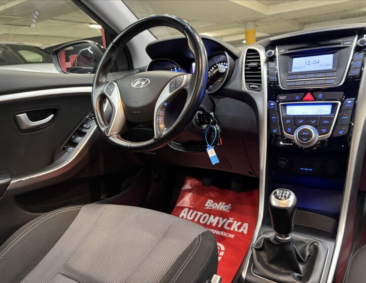 Hyundai i30 Kombi 1,6 l 81 kw