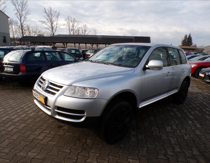 Volkswagen Touareg 2