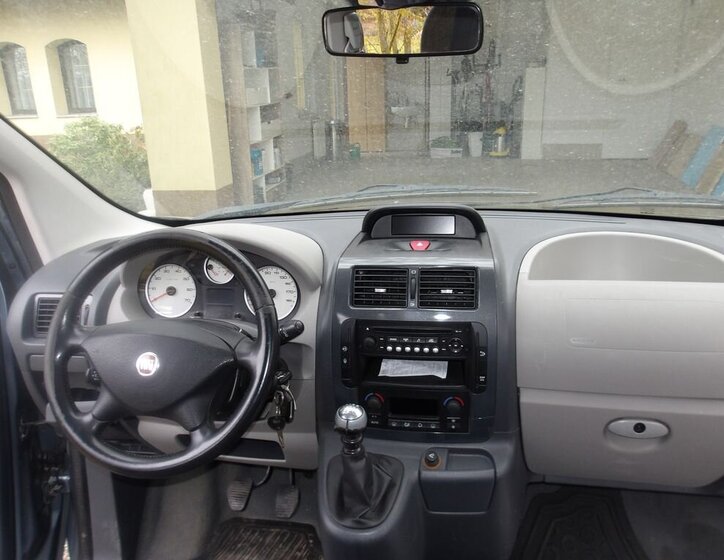 Fiat Scudo Kombi 2,0 l 100 kw