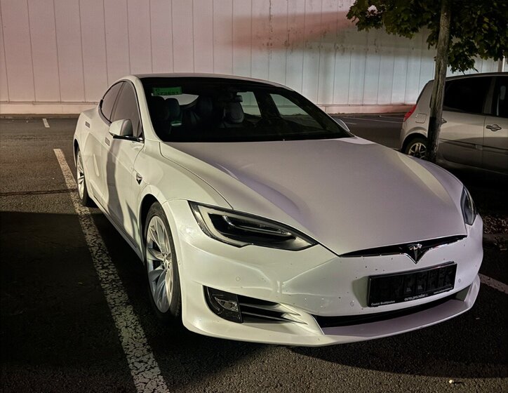 Tesla Model S Liftback 0,0 389 kw