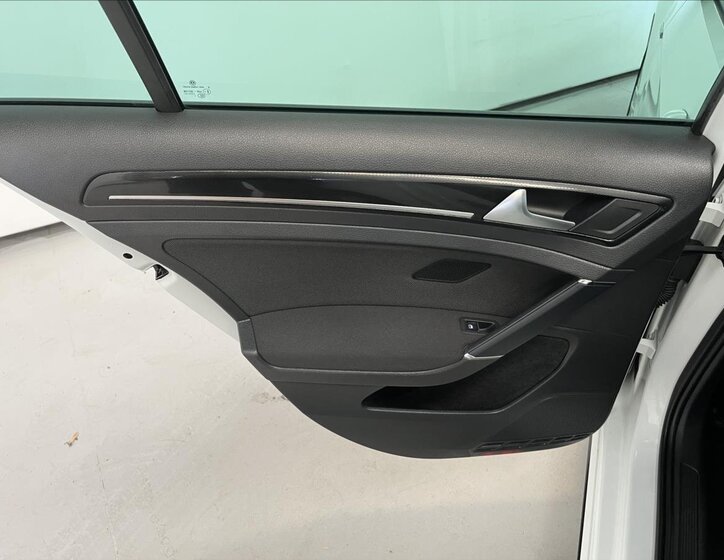 Volkswagen Golf Hatchback 2,0 l 135 kw