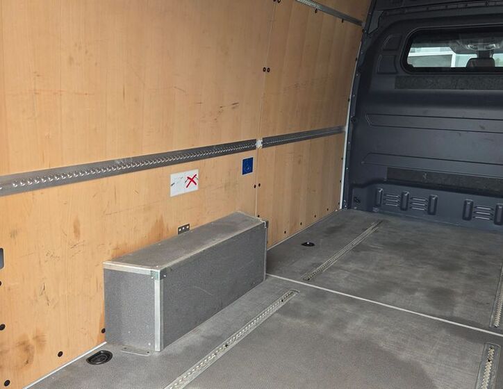 Mercedes-Benz Sprinter 18
