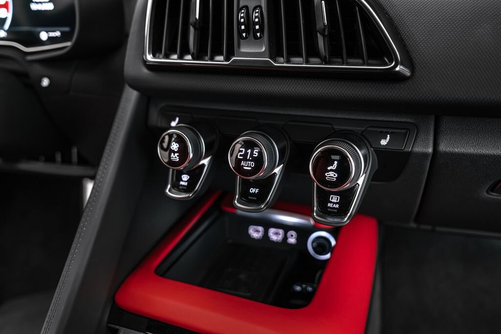 Audi R8 Kupé 5,2 l 419 kw