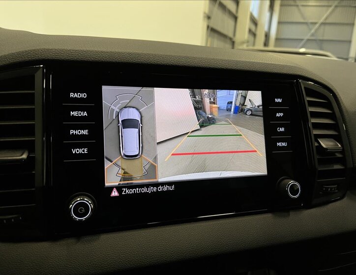 Škoda Karoq SUV 1,5 l 110 kw