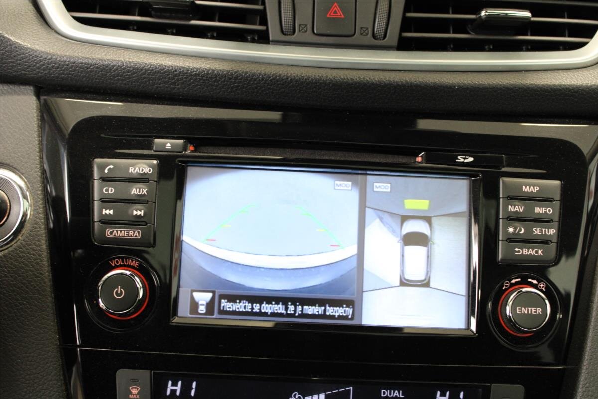 Nissan Qashqai SUV / Terénní 1,6 l 96 kw