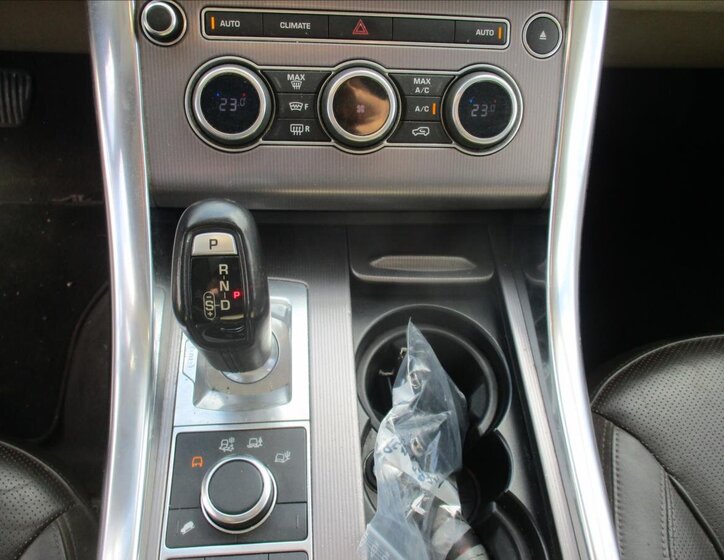Land Rover Range Rover Sport SUV / Terénní 3,0 l 183 kw