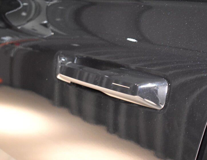 Volvo EX30 SUV / Terénní 0,0 315 kw