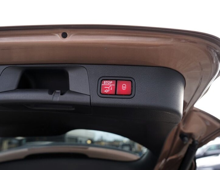 Mercedes-Benz GLB SUV / Terénní 2,0 l 225 kw