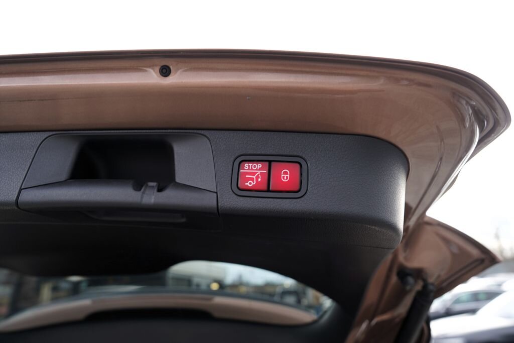 Mercedes-Benz GLB SUV / Terénní 2,0 l 225 kw