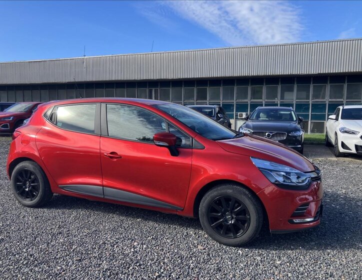 Renault Clio Hatchback 898,0 56 kw