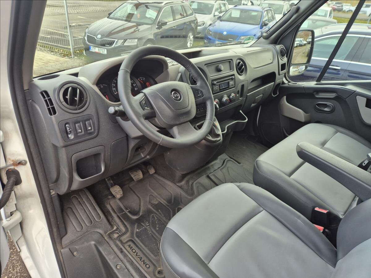 Opel Movano