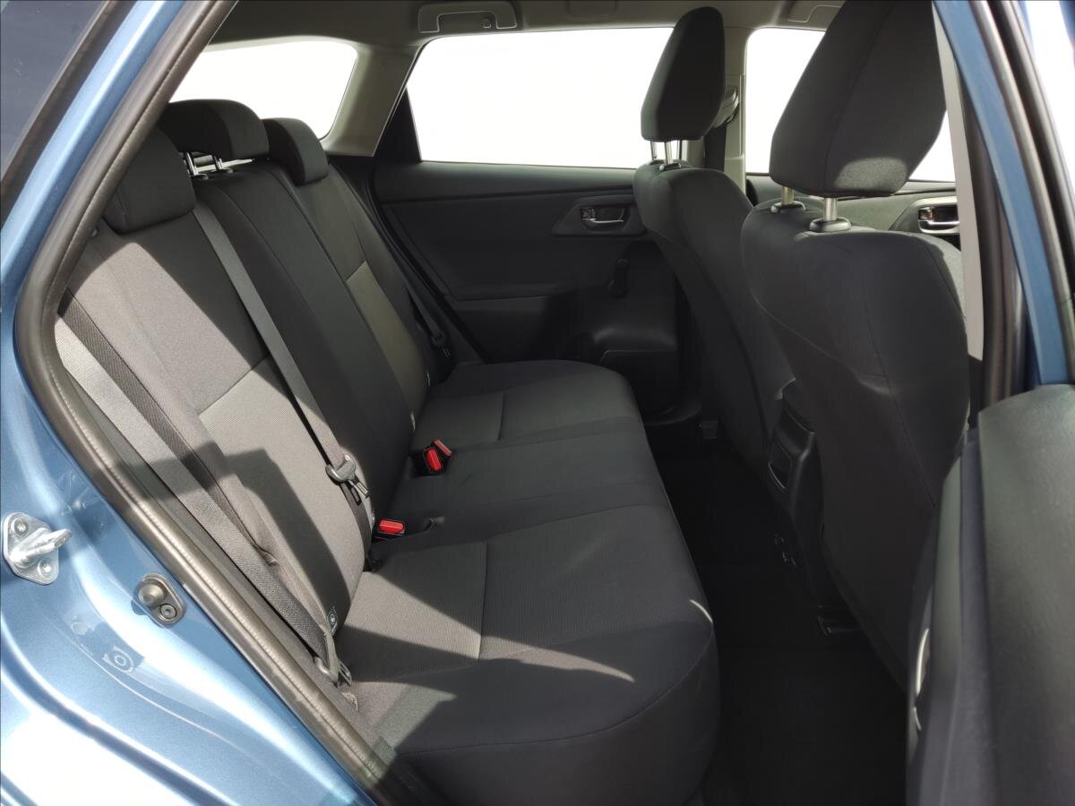 Toyota Auris Kombi 1,3 l 73 kw