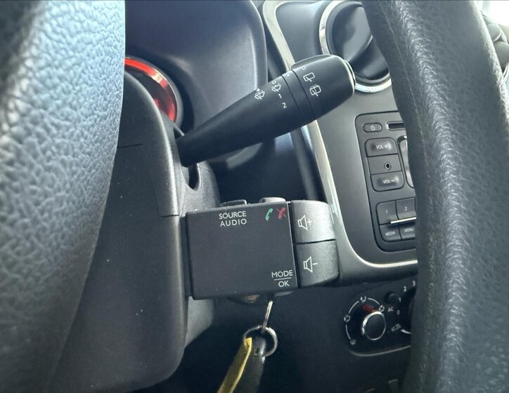 Dacia Sandero Hatchback 898,0 66 kw