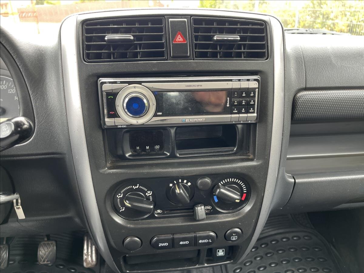 Suzuki Jimny SUV / Terénní 1,3 l 63 kw