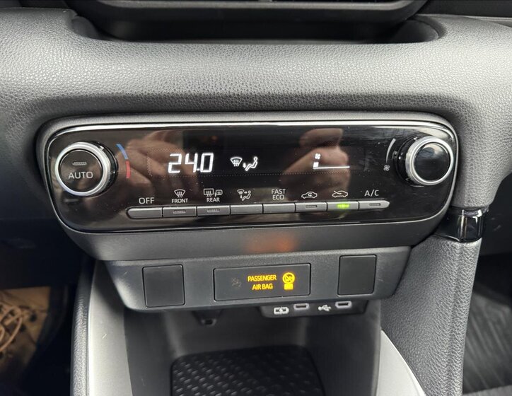 Toyota Yaris Hatchback 1,5 l 68 kw