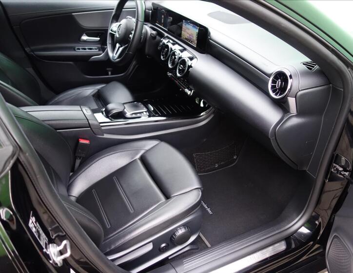 Mercedes-Benz CLA 37