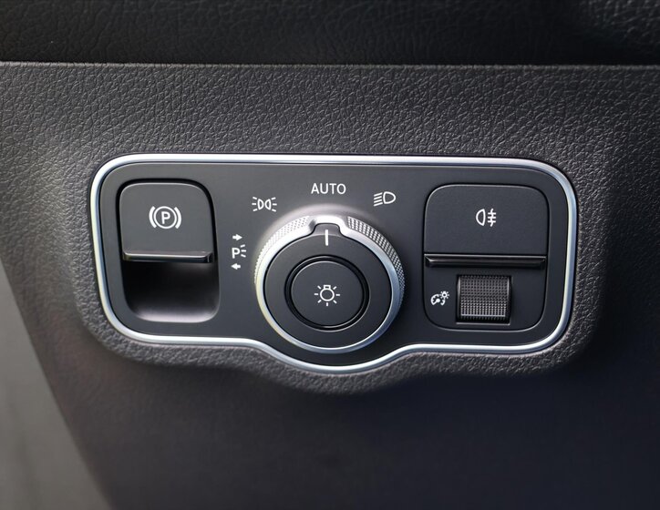 Mercedes-Benz GLB 24